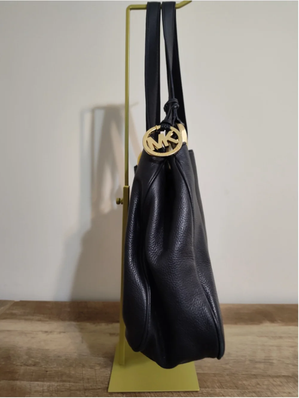 Women's Michael Kors Black Leather Shoulder Bag One Size